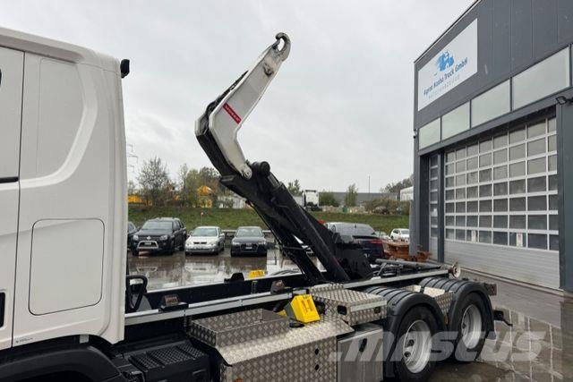 Scania R560 6x4 Boogie Moser AHK Sunkvežimiai su keliamuoju kabliu
