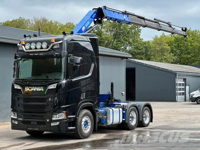 Scania R580 A6x2NB HMF3220LK Retarder Liftachs ACC LDW Седельные тягачи