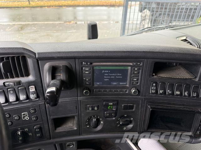 Scania R580 V8 8X4 Kipper Kran Palfinger 22002 Camiones bañeras basculantes o volquetes