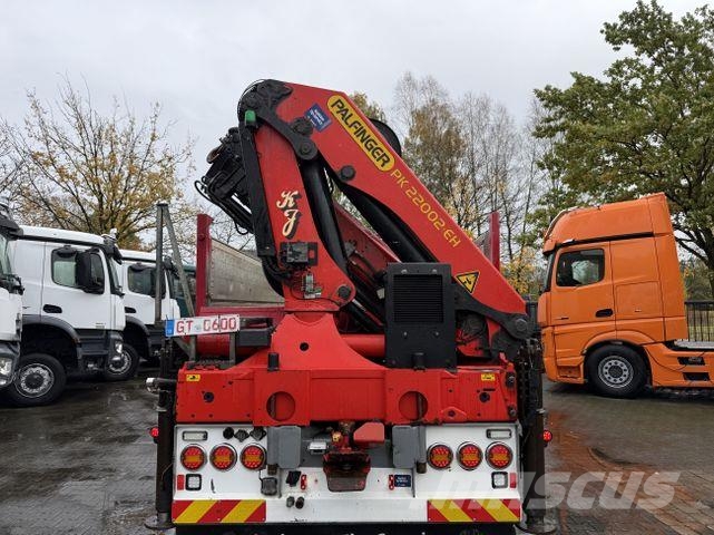 Scania R580 V8 8X4 Kipper Kran Palfinger 22002 Camiones grúa