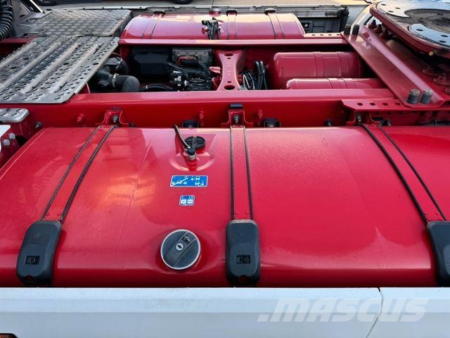 Scania S500 * RETARDER * STANDKLIMA * 2 X TANK*1. HAND Autotractoare