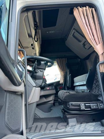 Scania S500 * RETARDER * STANDKLIMA * 2 X TANK*1. HAND Autotractoare