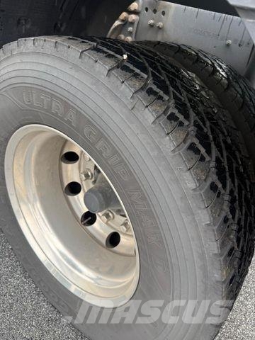 Scania S500 VOLLAUSLASTUNG Vetopöytäautot
