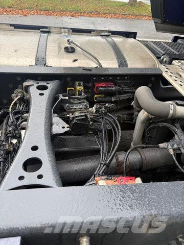Scania S500 VOLLAUSLASTUNG Vetopöytäautot