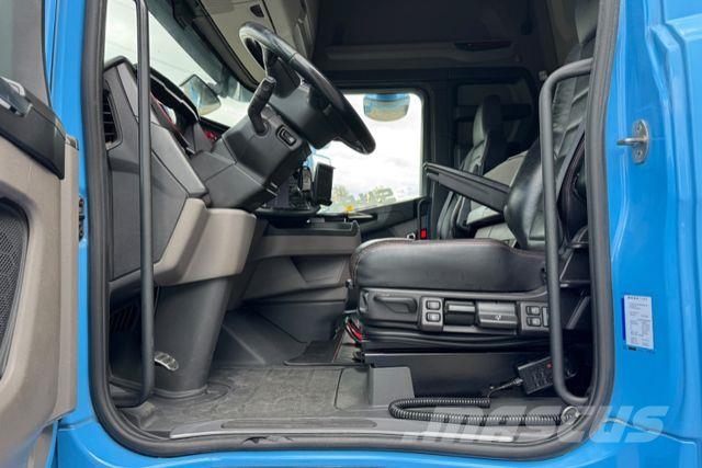 Scania S520 V8 6x2 LBW Pressukapelli kuorma-autot