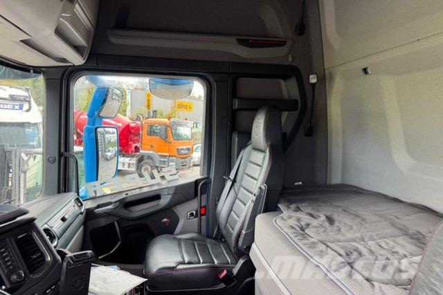 Scania S520 V8 6x2 LBW Pressukapelli kuorma-autot