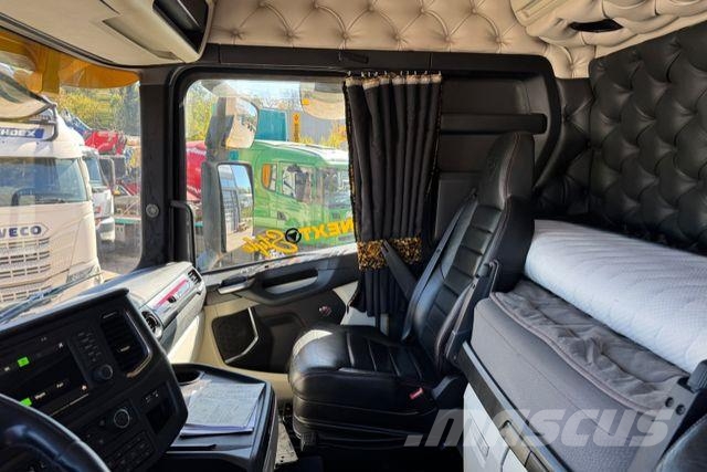 Scania S580 V8 4x2 Tegljači