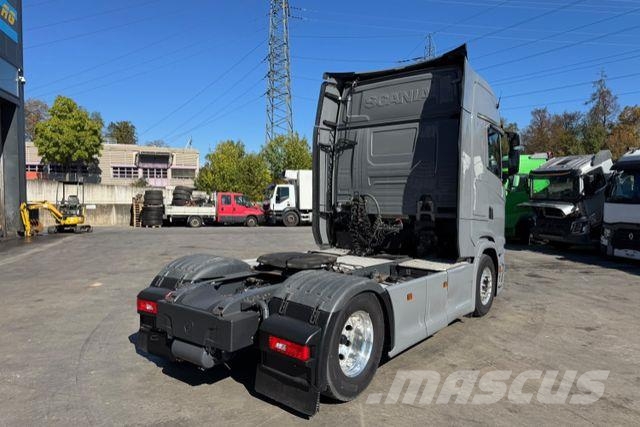 Scania S580 V8 4x2 Tegljači