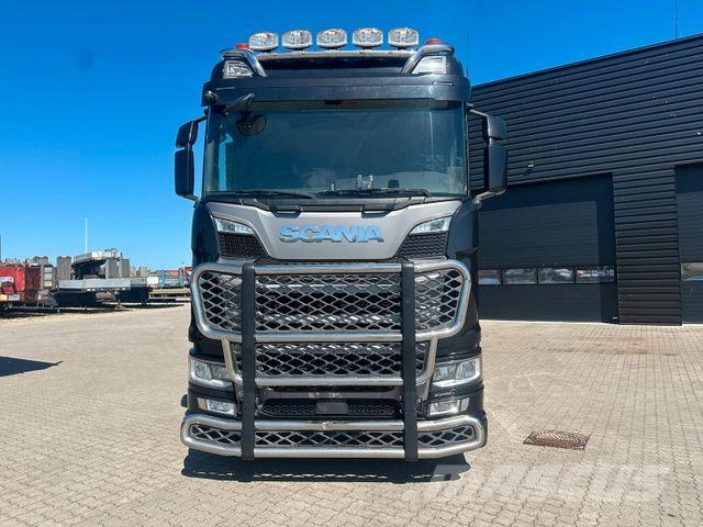 Scania S650 V8 6×4 / Hydraulic System / 120,000 kg Camiones tractor