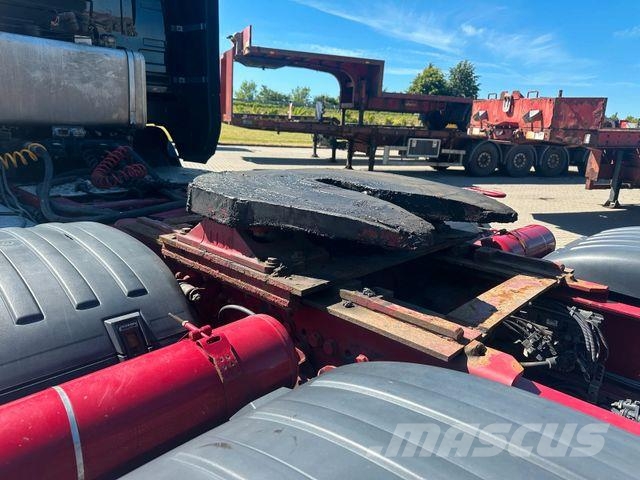Scania S650 V8 6×4 / Hydraulic System / 120,000 kg Camiones tractor