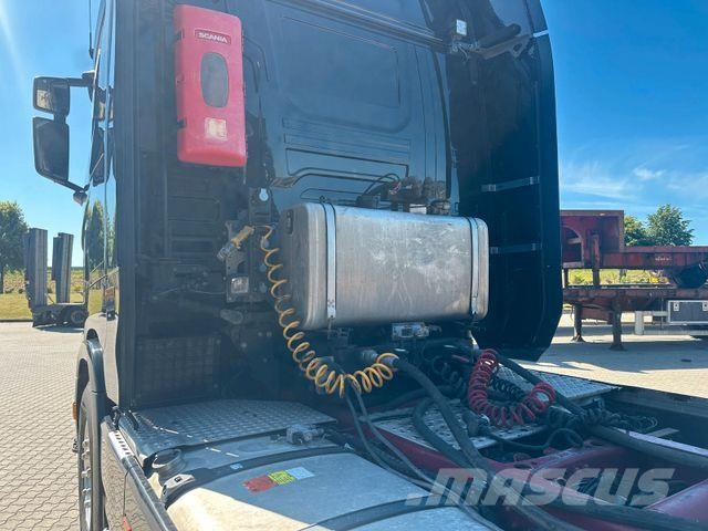 Scania S650 V8 6×4 / Hydraulic System / 120,000 kg Camiones tractor