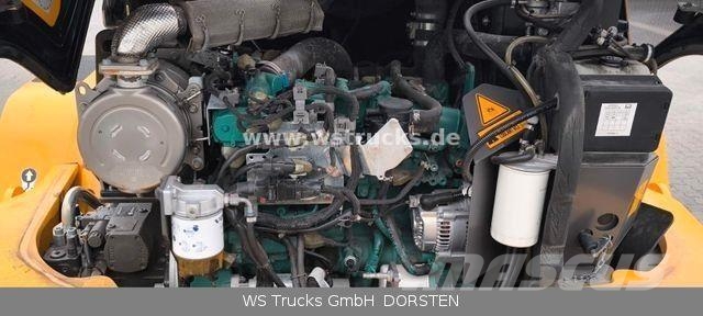 Schäffer 2428 SLT Fahrerschutzkabine , Gabel , Schaufel Tracteur