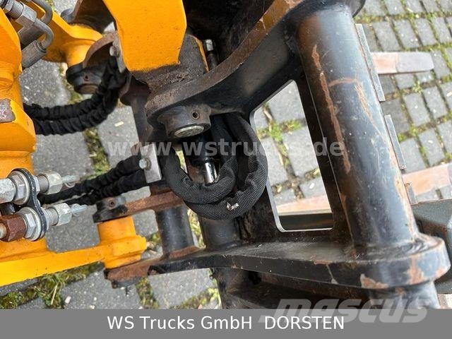 Schäffer 2428 SLT Fahrerschutzkabine , Gabel , Schaufel Tracteur
