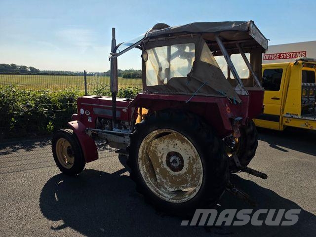 Schlüter 450 Super Tractores