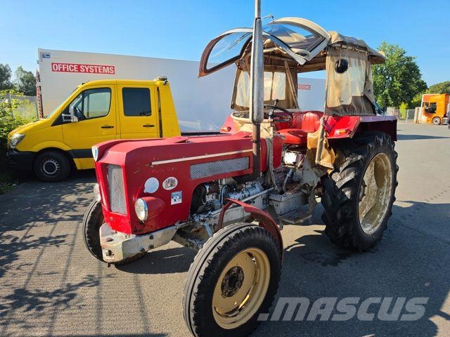 Schlüter 450 Super Tractores