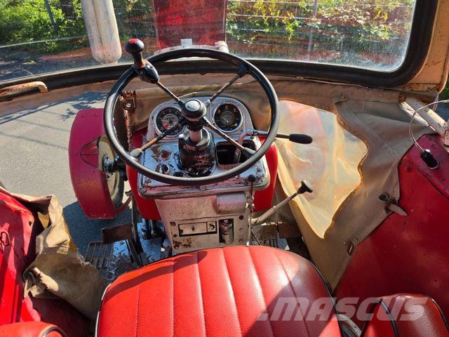 Schlüter 450 Super Tractores