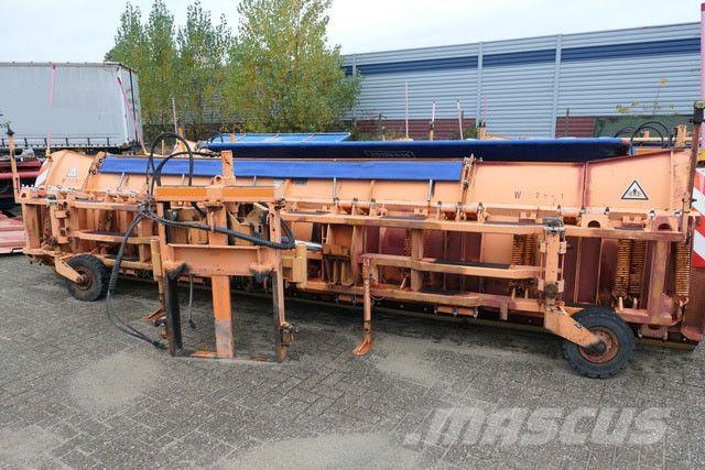 Schmidt MF 10-3, Schneeschild, Schneepflug Sneeuwschuivers en -ploegen
