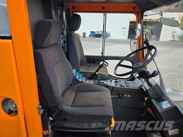 Schmidt SK 153 SX / Kehrmaschine / 6.078h Utcaseprő teherautók
