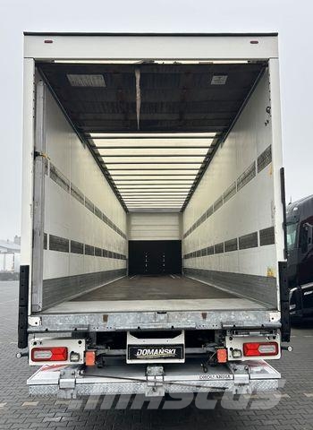 Schmitz Cargobull / IZOTERMA + WINDA / XL / ROLETA / 2 X OŚ PODNOS نصف مقطورات بدرجة حرارة قابلة للضبط