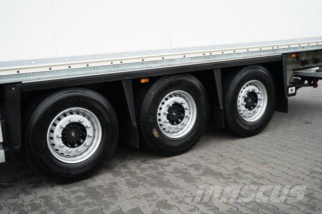 Schmitz Cargobull / IZOTERMA + WINDA / XL / ROLETA / 2 X OŚ PODNOS نصف مقطورات بدرجة حرارة قابلة للضبط