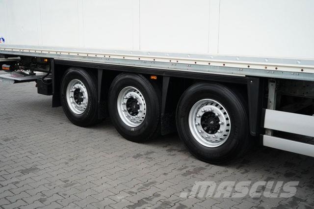 Schmitz Cargobull / IZOTERMA + WINDA / XL / ROLETA / 2 X OŚ PODNOS نصف مقطورات بدرجة حرارة قابلة للضبط