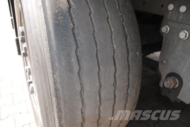 Schmitz Cargobull Lifting axle x2, pallet box Semi-remorca speciala