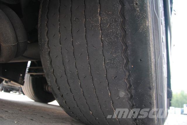 Schmitz Cargobull Mega, lifting axle, lifting roof Semirremolques con caja de lona