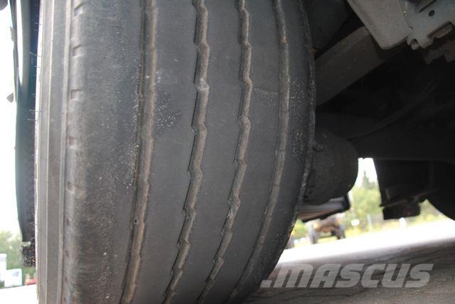 Schmitz Cargobull Mega, lifting axle, lifting roof Semirremolques con caja de lona