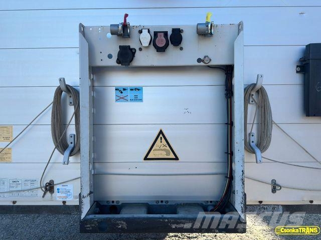 Schmitz Cargobull SCB S3T*MEGA*LIFT ROOF AND AXLE Curtainsider semi-trailers