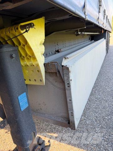 Schmitz Cargobull Schmitz Cargobull Kapelltrailer