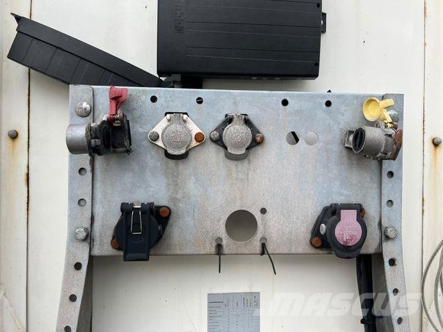 Schmitz Cargobull ST11 Mega Getränke Auflieger Tiefbett Muud poolhaagised