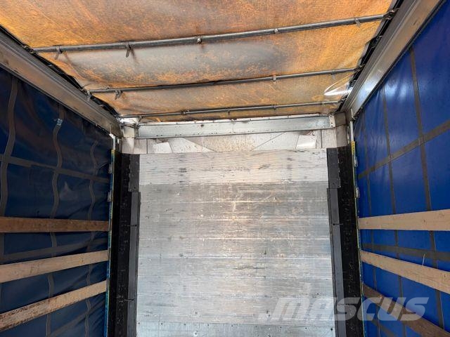 Schmitz Cargobull Tautliner Mega Тентовані напівпричепи
