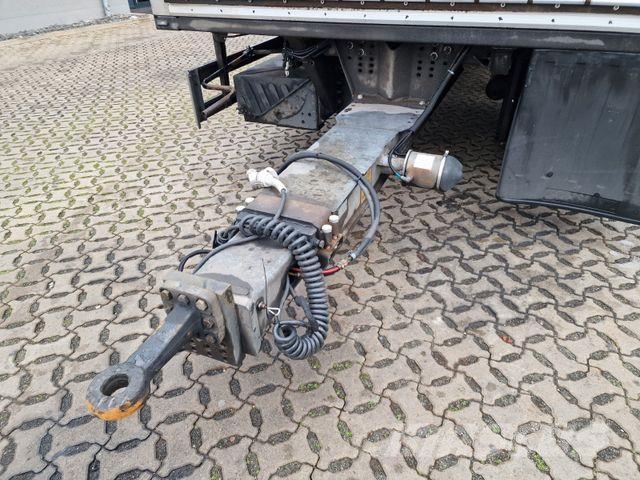 Schmitz Cargobull ZKO 18 / Ladebordwand Koel-vries trailer