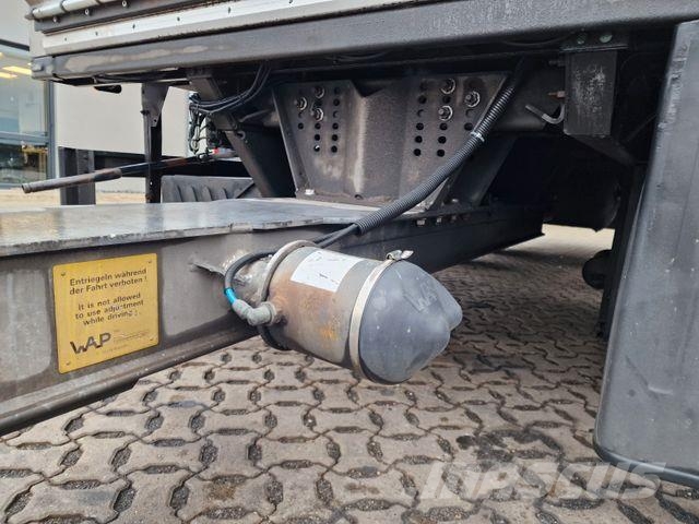 Schmitz Cargobull ZKO 18 / Ladebordwand Koel-vries trailer