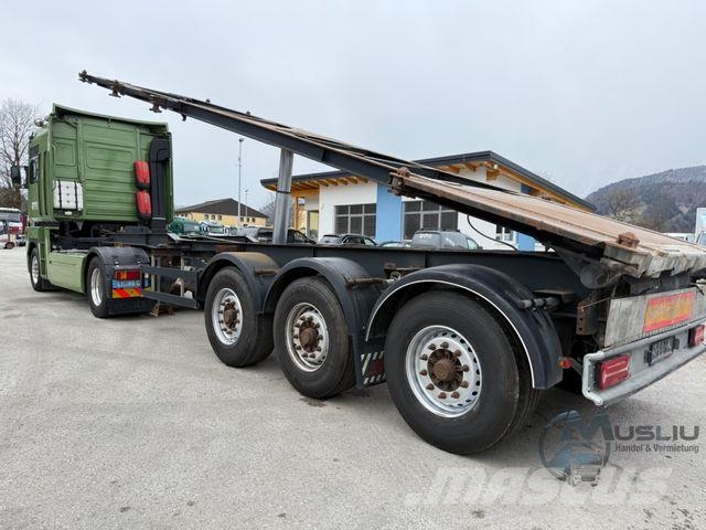 Schwarzmüller R-Serie Liftachse Containerchassis Kipperchassis Containeranhänger