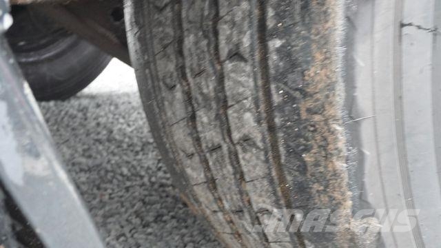 Schwarzmüller S1 Auflieger Holztransporter SAF-Achsen Lift Poluprikolice za stabla