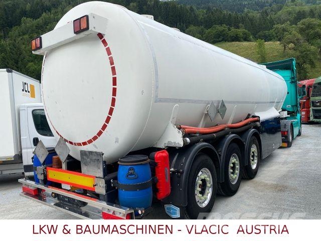 Schwarzmüller Schwingenschlögel Benzin/Diesel Tankopleggers