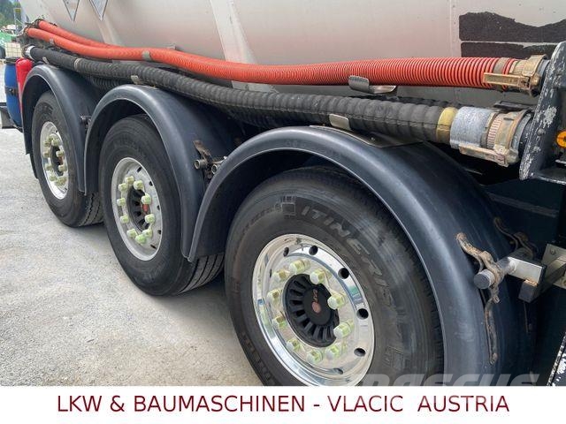 Schwarzmüller Schwingenschlögel Benzin/Diesel Tankopleggers