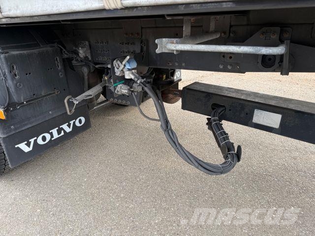 Schwarzmüller T SERIE 99 TANDEM ANHÄNGER 23500 KILOMETER Reboques com cortinas laterais