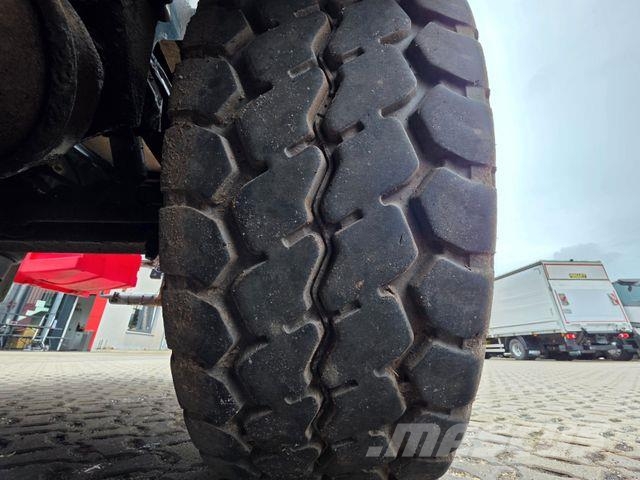 Schwarzmüller Y203 | Alu-Felgen | Liftachse Semirremolque de transporte de madera