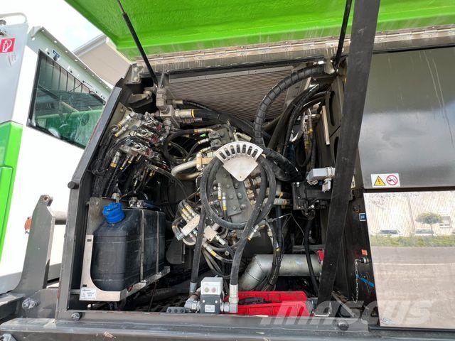 Sennebogen 673e / 4.093h / 2018 / Klappspitze / 44m 塔式起重機