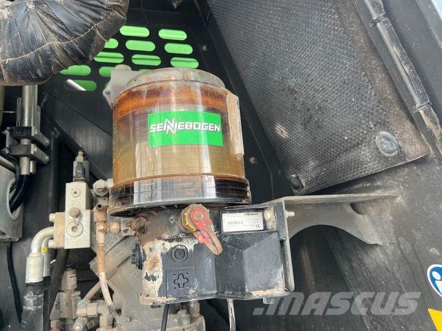 Sennebogen 673e / 4.093h / 2018 / Klappspitze / 44m 塔式起重機