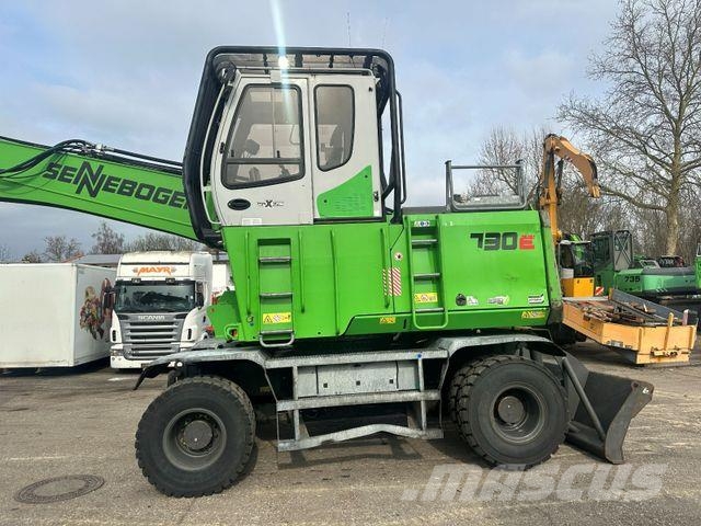 Sennebogen 730E Wheeled excavators