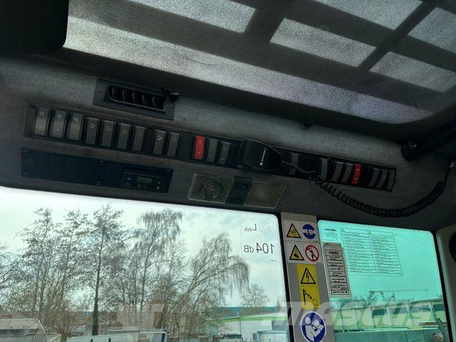 Sennebogen 730E Wheeled excavators