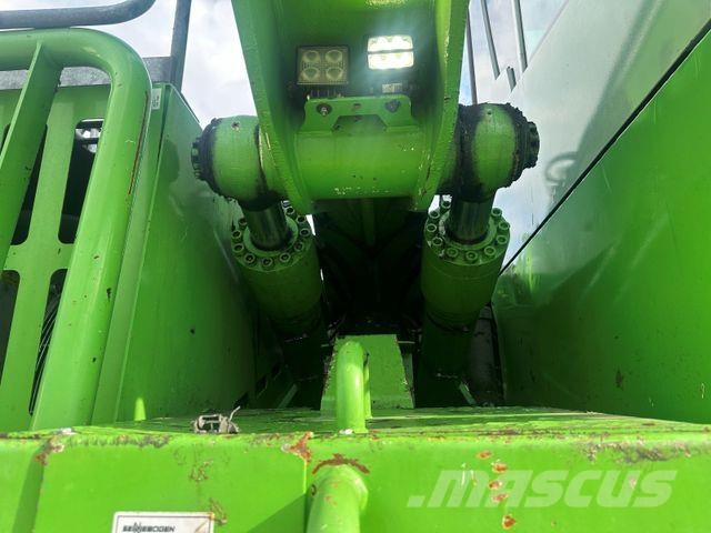 Sennebogen 730E Wheeled excavators