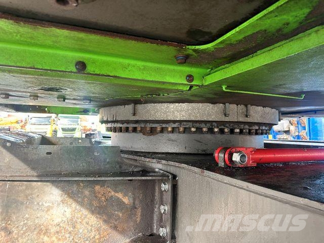 Sennebogen 735E Wheeled excavators