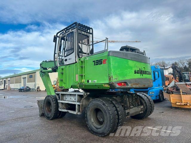 Sennebogen 735E Wheeled excavators