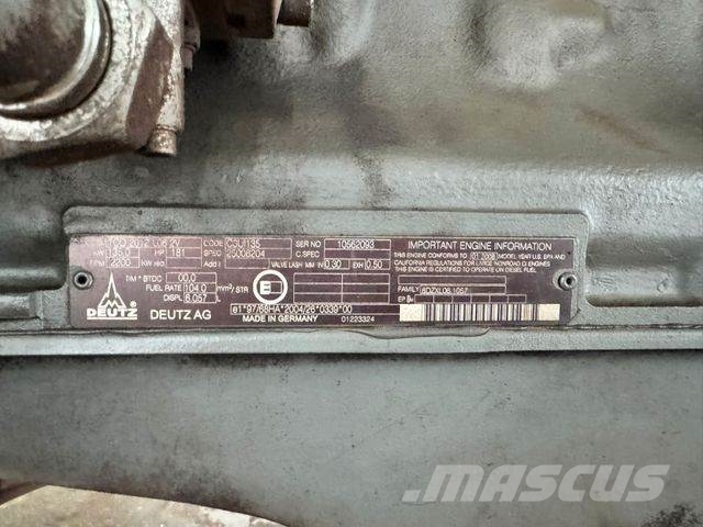Sennebogen 825 Umschlagbagger ** BJ2008 *18390H/Greifer ** Εκσκαφείς με τροχούς - λάστιχα