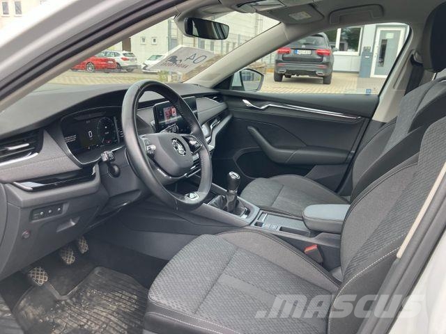 Skoda Octavia Combi Ambition/2,0lTDI/ACC/Carplay/EU6d Personbiler