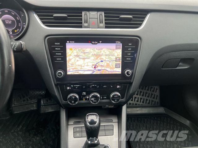 Skoda Octavia Combi Soleil/NAVI/ACC/EU6d-TEMP Personbiler